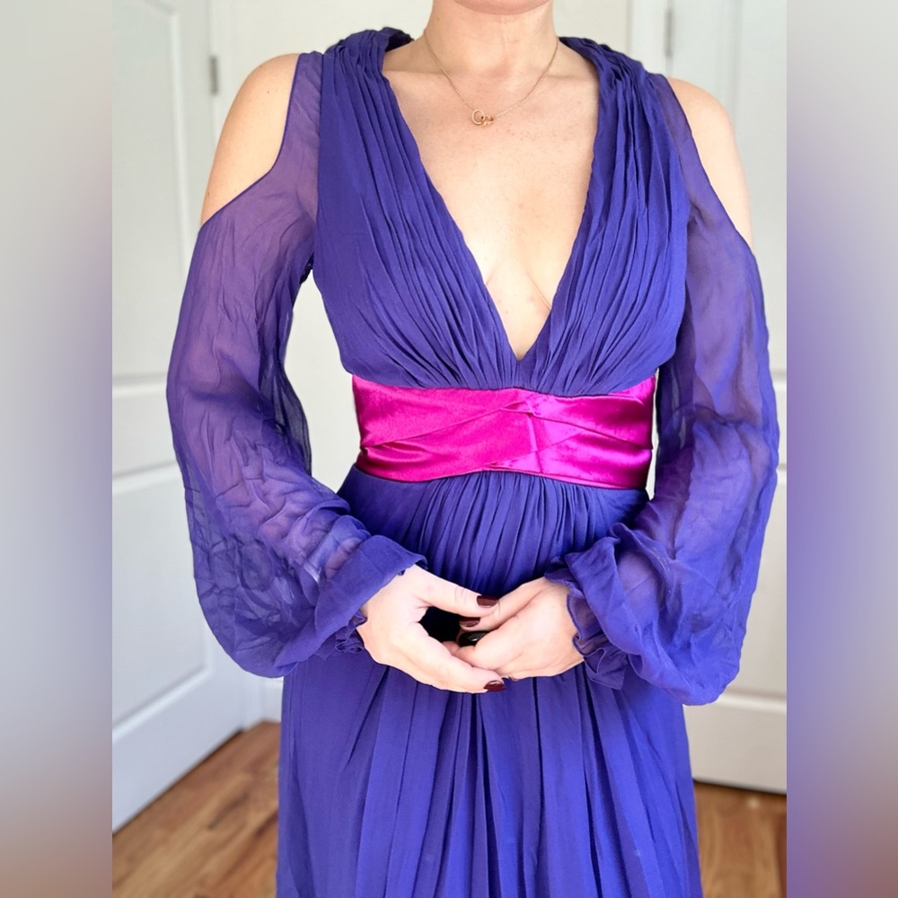 Gorgeous One Of A Kind Silk Evening Gown - Picture 8 of 12